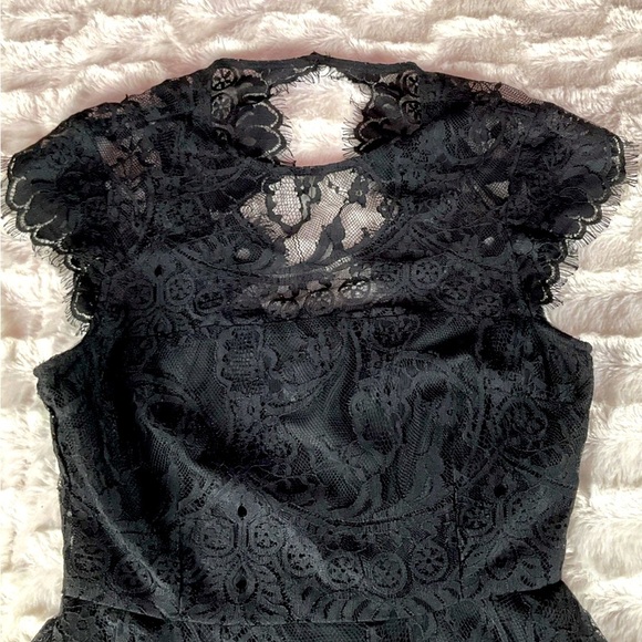 BB Dakota Black Lace Women’s  Dress Size 2‎  Fully Lined Cap Sleeve Fringe Hem - Picture 6 of 15